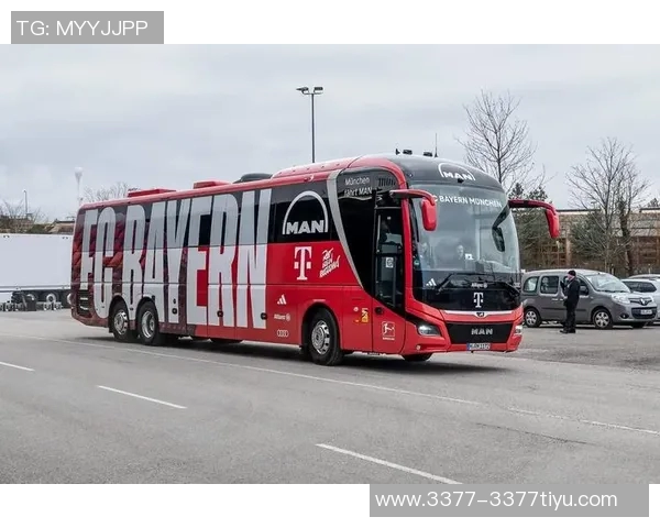 拜仁大巴遇交通拥堵官方宣布拜仁对门兴比赛延迟十五分钟开球