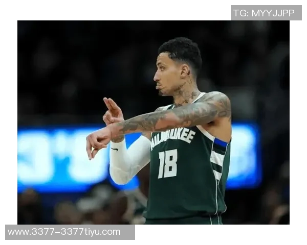 库兹马半场表现出色7投4中贡献11分2篮板2助攻展现强大实力